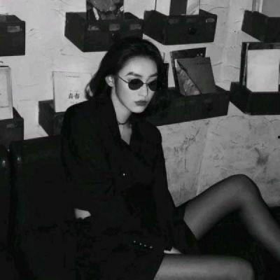 黑白女明星侧面,探寻女明星侧颜的永恒魅力