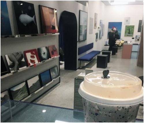 巴黎网红化妆品店