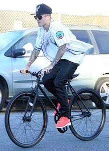 不会骑单车的明星,盘点那些不会骑单车的明星们”