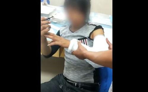 男网红直播吃瓜,男网红带你领略美食与娱乐的双重盛宴